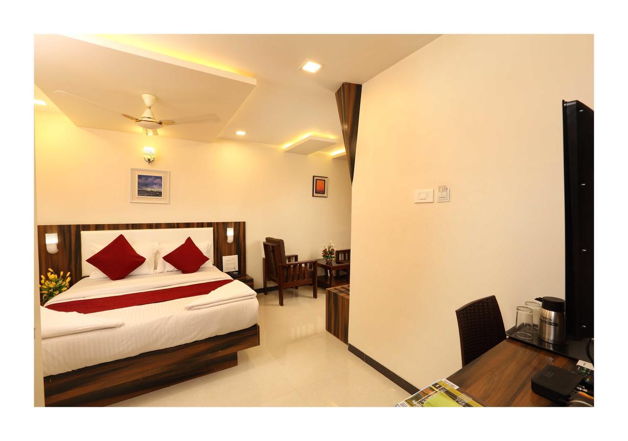 Hotel Kochi Caprice Dış mekan fotoğraf